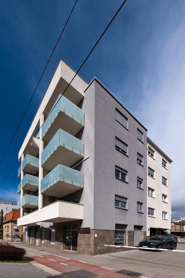 Apartment Zagreb, 0-24, Self Service Check-In, Free Parking Exterior photo