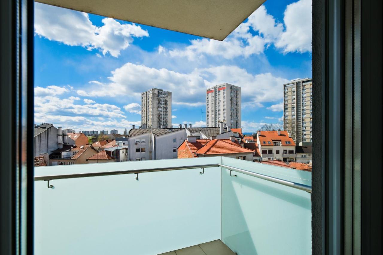 Apartment Zagreb, 0-24, Self Service Check-In, Free Parking Exterior photo